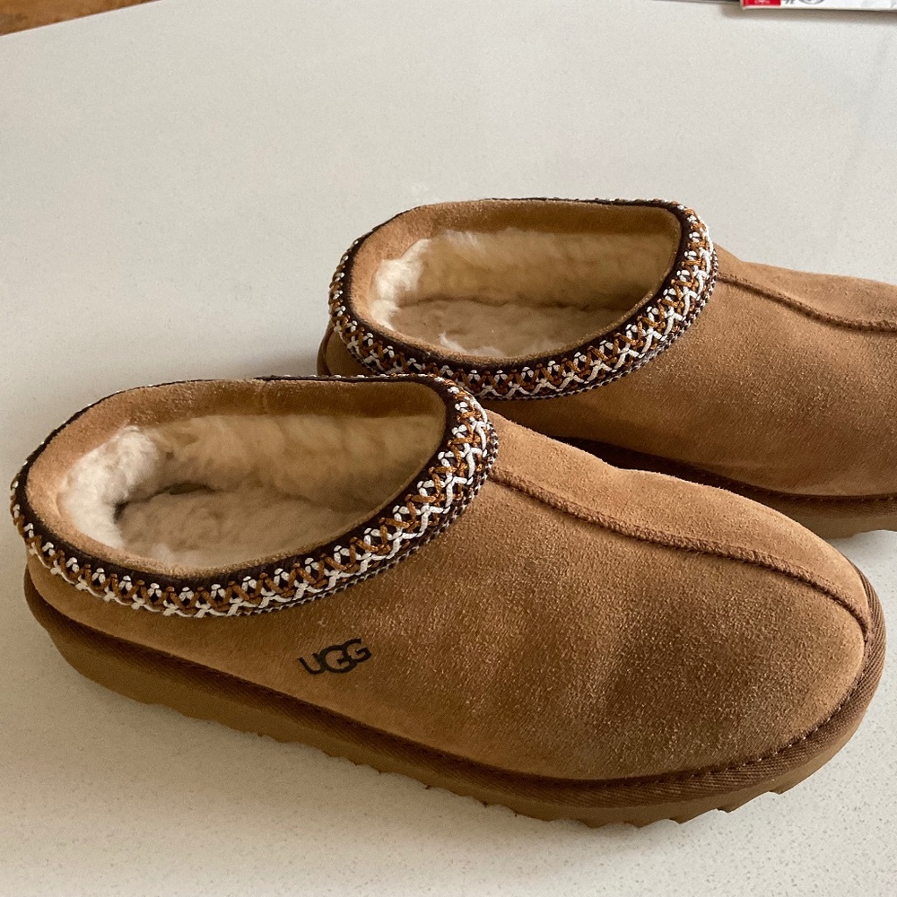 UGG Tasman Slippers